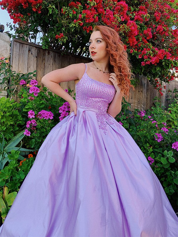 Ball Gown Sleeveless Floor-Length Satin Applique Spaghetti Straps Dresses