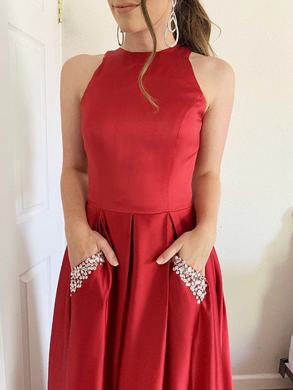 A-Line/Princess Sleeveless Halter Beading Satin Floor-Length Dresses