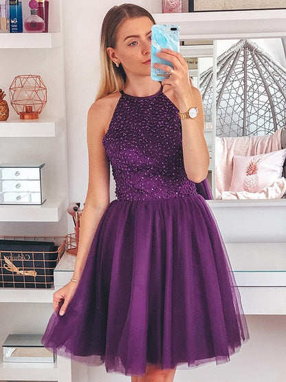 A-Line/Princess Sleeveless Beading Tulle Halter Short/Mini Homecoming Dresses