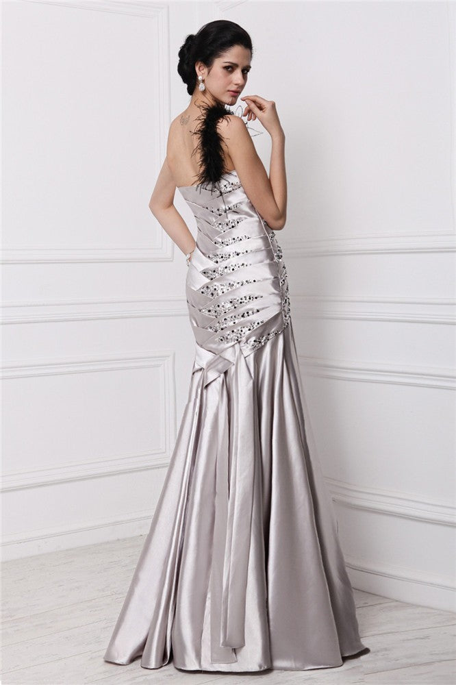 A-Line/Princess Sweetheart Sleeveless Beading Pleats Long Woven Satin Dresses