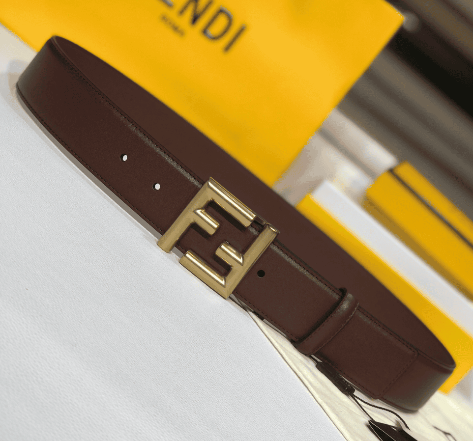 FENDI BROWN LEATHER BELT WITH FENDI GOLD BUCKLE 40MM