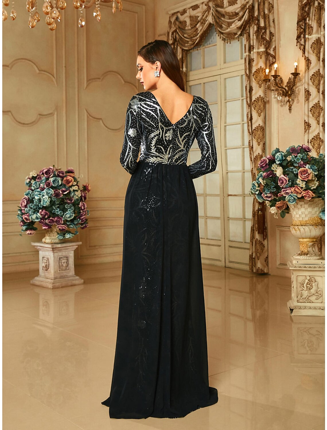 Sheath / Column Evening Gown Elegant Dress Formal Sweep / Brush Train Long Sleeve V Neck Sequined with Glitter Pleats