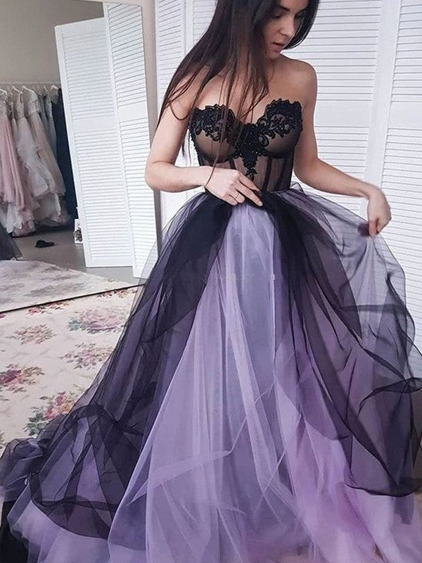 A-Line/Princess Tulle Applique Strapless Sleeveless Court Train Dresses