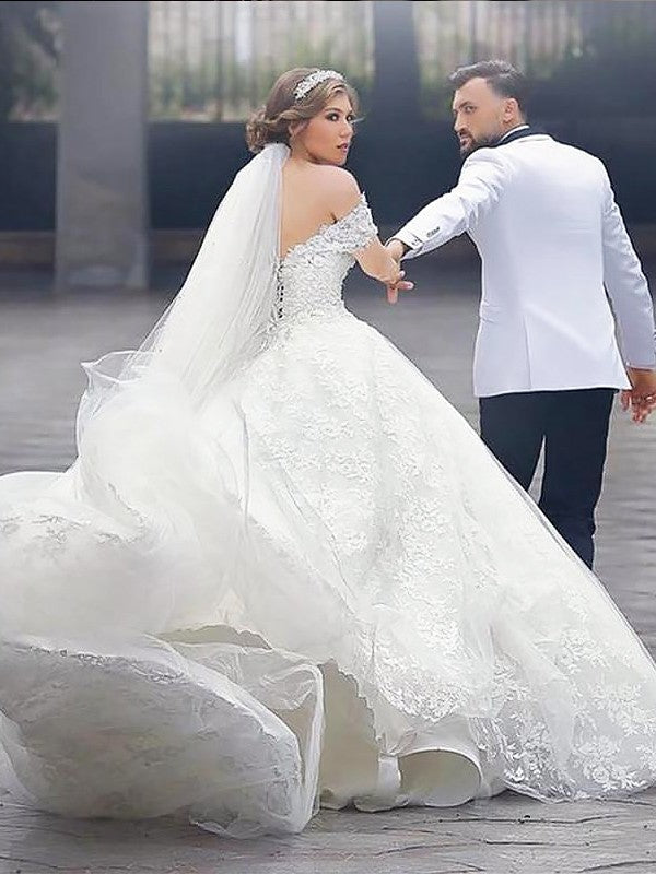 Ball Gown Off-the-Shoulder Lace Short Sleeves Tulle Court Train Wedding Dresses
