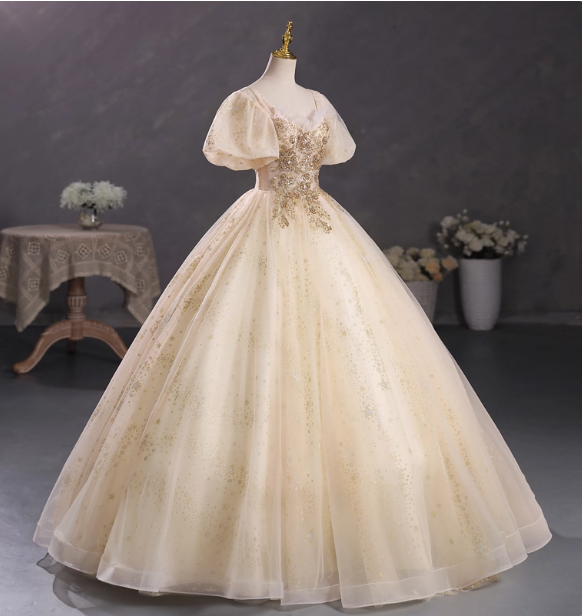 Princess Champagne Gold Square Neck Puff Sleeve Gold Embroidered Floral Tulle Ball Gown Evening Dresses Sweet 16 Dresses