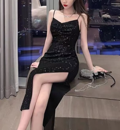 Black Shiny Elegant Princess Sequins Spaghetti Straps Long Ball Gowns Prom Dress