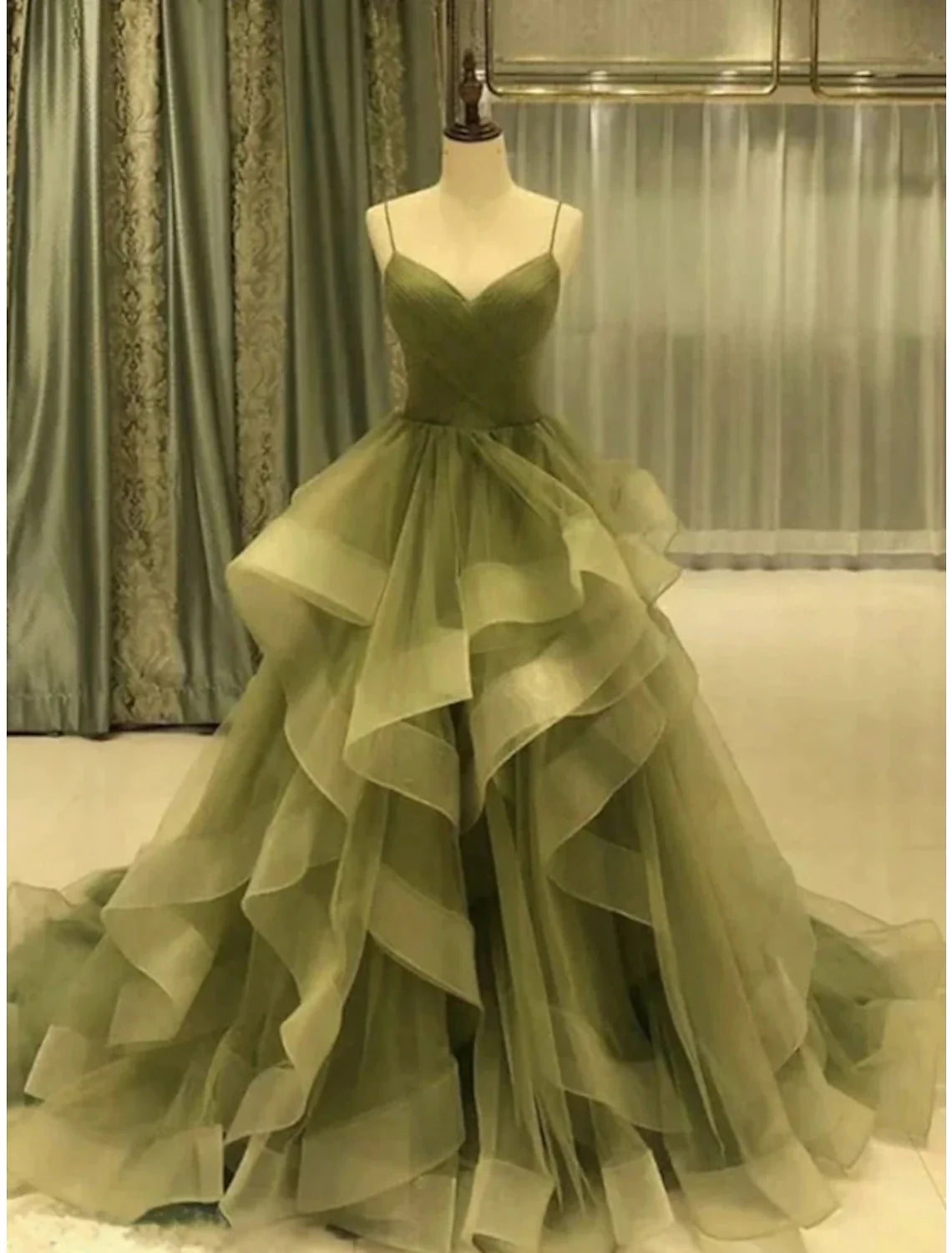 A-Line Prom Dresses Elegant Dress Formal Court Train Christmas Red Green Dress Sleeveless Spaghetti Strap Tulle with Pleats Ruffles 2025