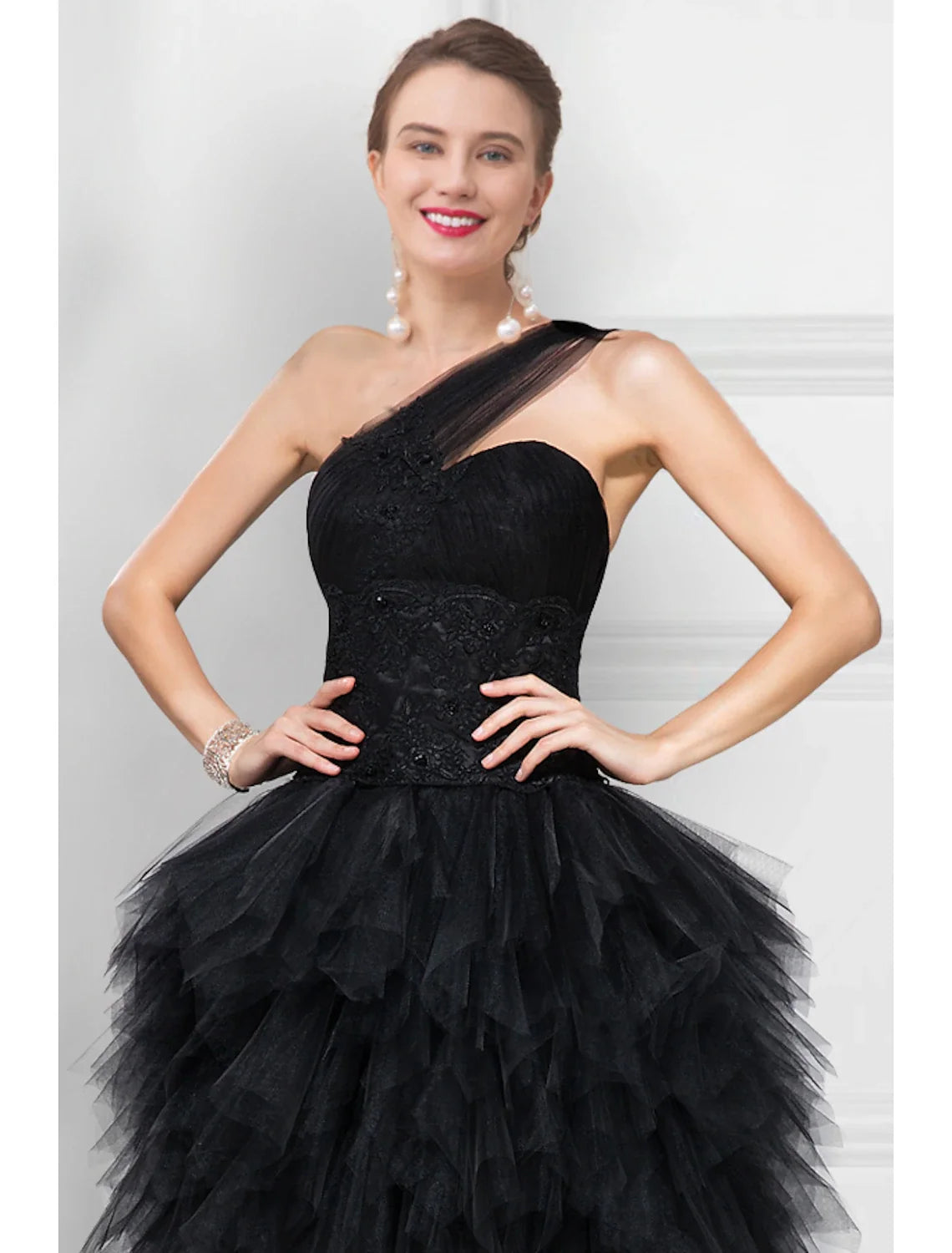 Ball Gown Prom Black Dress Tiered Plisse Dress Masquerade Prom Asymmetrical Sleeveless One Shoulder Tulle Ladder Back with Pure Color