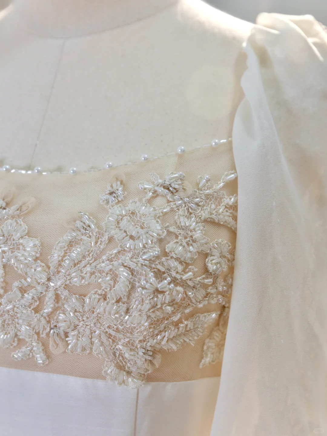 Romantic Wedding Gowns Bridal Dress A Line Square Neck Satin Wedding Dress Ivory Wedding Dresses Modest Wedding Gown