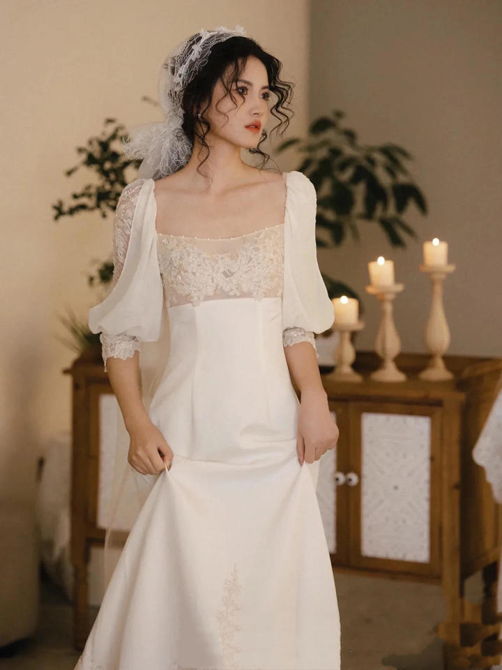 Romantic Wedding Gowns Bridal Dress A Line Square Neck Satin Wedding Dress Ivory Wedding Dresses Modest Wedding Gown