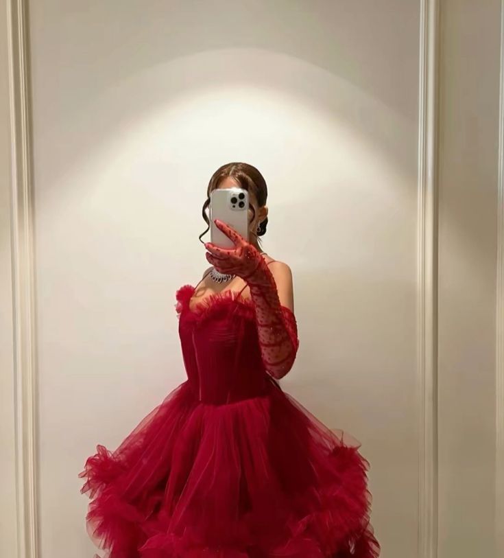 Sexy Ball Gowns Long Straps Red Tulle Prom Dresses
