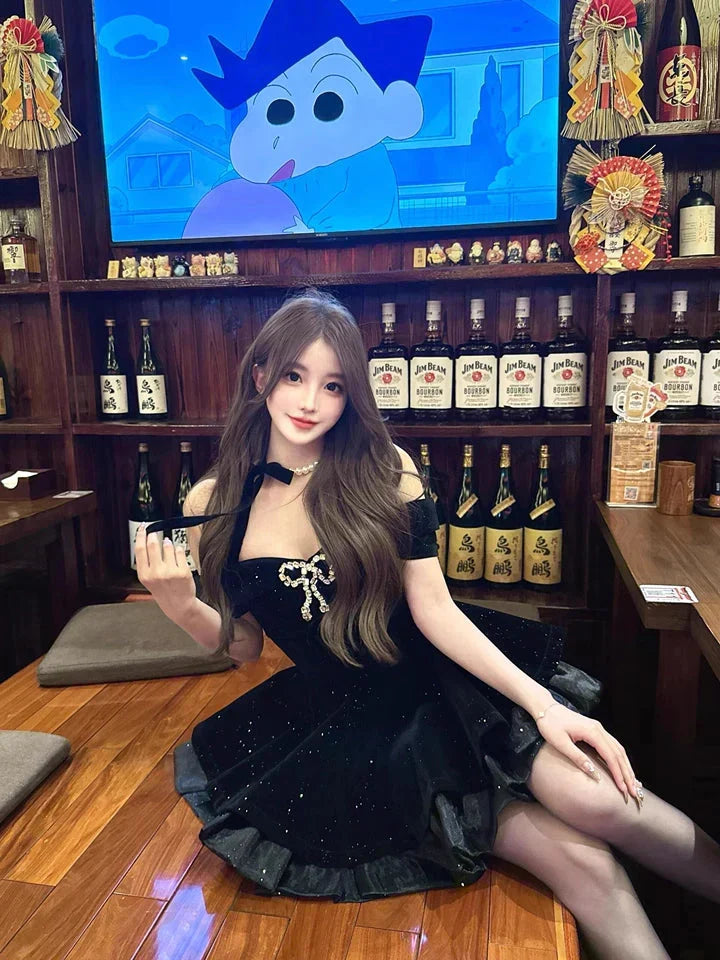 Sexy Ball Gowns Off The Shoulder Black Velvet Short Prom 8Th Grade Homecoming Dress Summer Middle School Hoco Dresses 6Th Grade Graduation Outfits