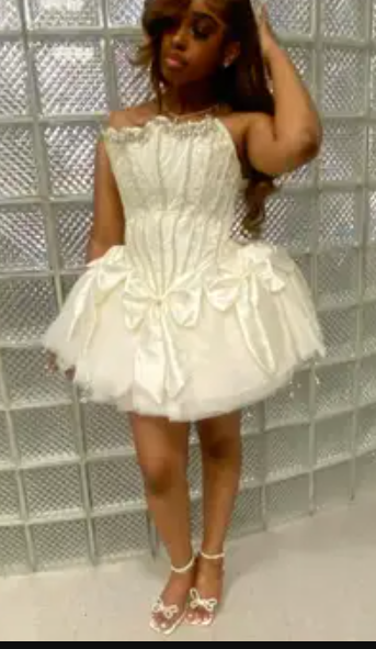 Sexy Ball Gowns Strapless White Tulle Short Summer Birthday Dress Hoco Dress Birthday Outfit 18Th Birthday Mini Prom Dresses