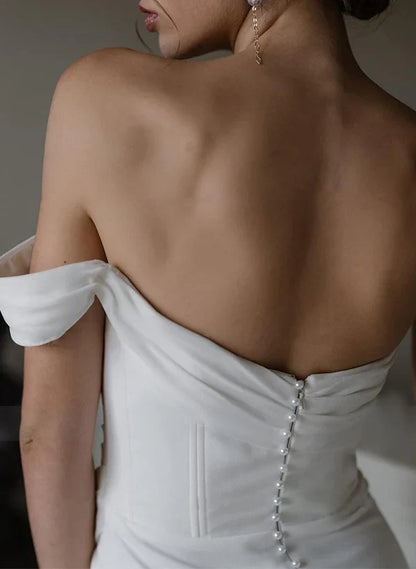 Tailored one shoulder sleeveless slit satin wedding dress