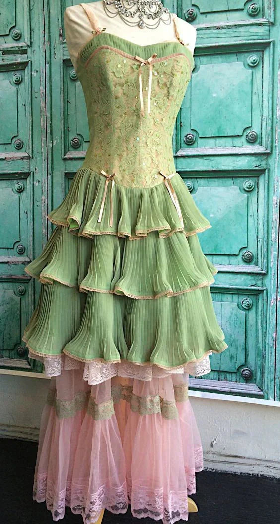 Green Pink Sweet Spaghetti Strap Layered Long Lace Tulle Ball Gowns Prom Dress Coming Of Age Ceremony Dresses