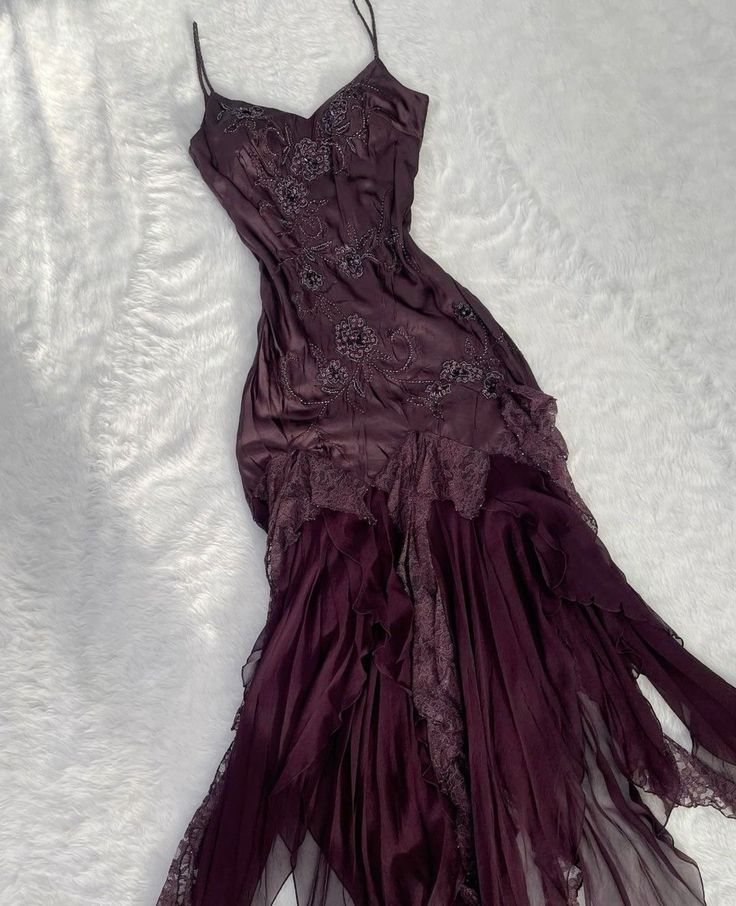 Dark Purple Fashion Exquisite Beaded Spaghetti Straps Long Satin Prom Gowns Prom Dress