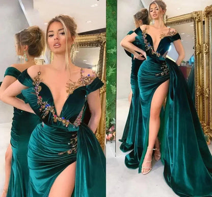 Green Luxury Gorgeous Fashion Beaded Decoration Deep V Neck Long Slit Floor Length Prom Gowns Ball Gowns