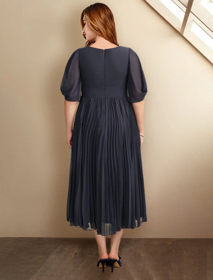 A-Line Mother of the Bride Dresses Plus Size Hide Belly Curve Elegant Dress Formal Tea Length Short Sleeve V Neck Chiffon with Pleats