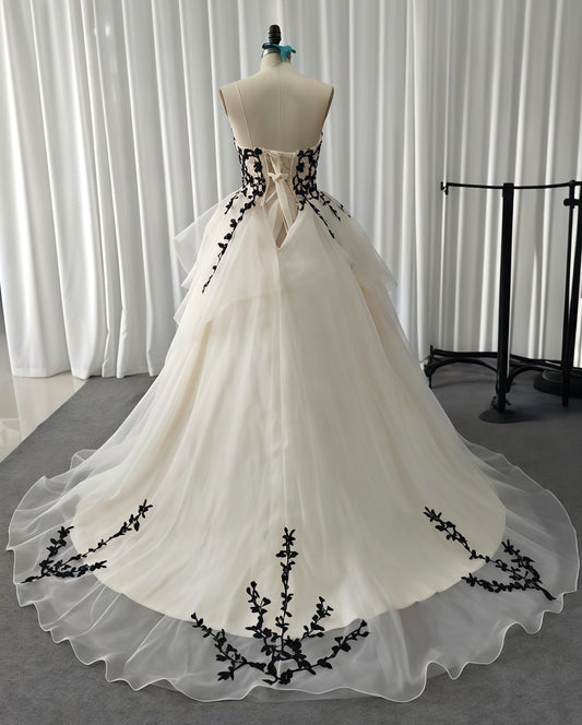 Vintage Sweetheart Floral Prom Dresses, Ivory Ruffle Ball Gowns