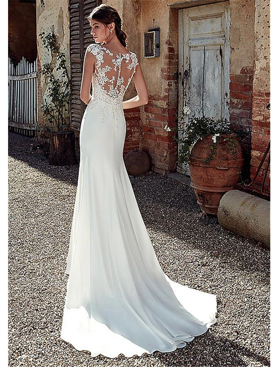 Beach Open Back Wedding Dresses Mermaid / Trumpet Illusion Neck Cap Sleeve Court Train Chiffon Outdoor Bridal Gowns With Appliques Summer Fall Wedding Party Women‘s Clothing