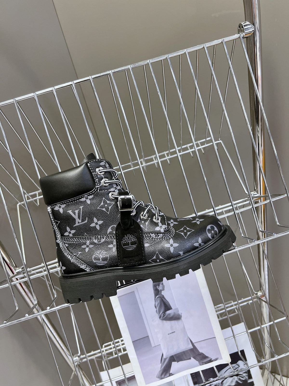 LV WOMEN’S BOOTS