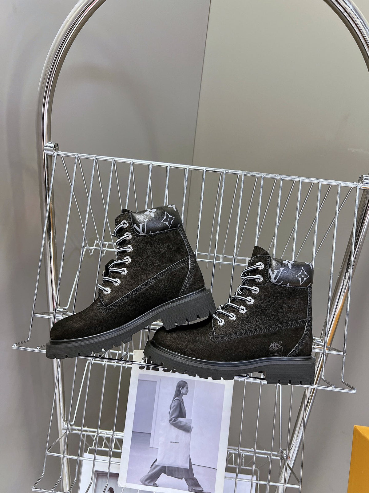 LV WOMEN’S BOOTS
