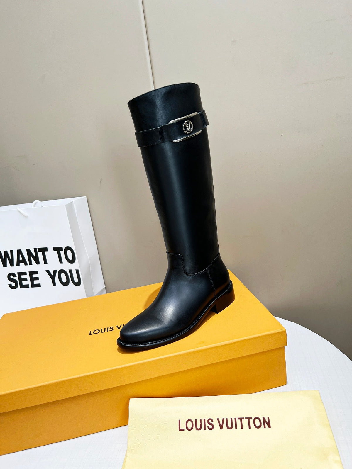 LV WOMEN’S BOOTS