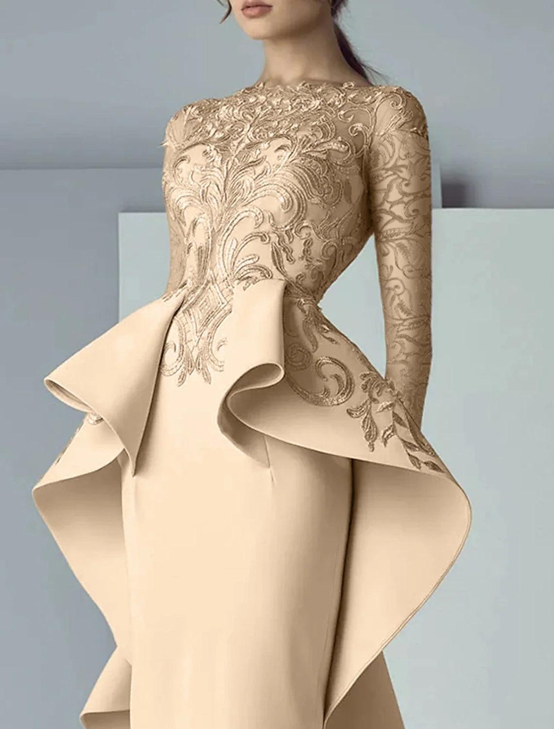 Sheath / Column Mother of the Bride Dress Formal Wedding Guest Elegant Party Scoop Neck Floor Length Lace Fabric Long Sleeve with Ruffles Appliques